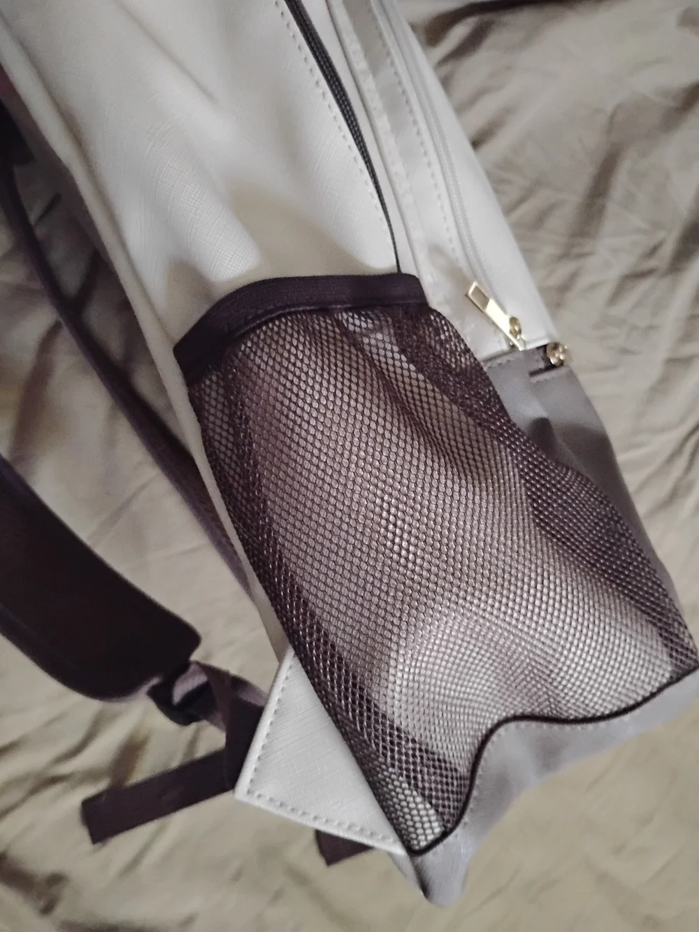 Louto White and Gray Everyday Backpack